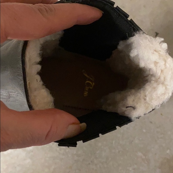 J Crew Sherpa-lined Chelsea boots in leather
K2716 - Picture 6 of 6